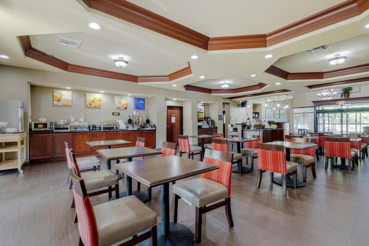 Comfort Suites Pflugerville - Austin North Exterior photo